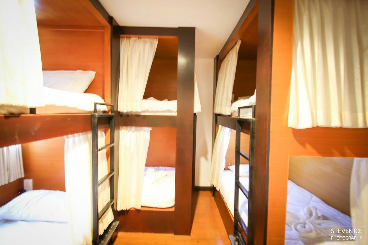 Хостел One Night Zleep At Nimman Чиангмай Экстерьер фото