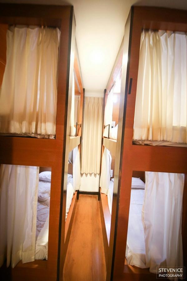Хостел One Night Zleep At Nimman Чиангмай Экстерьер фото