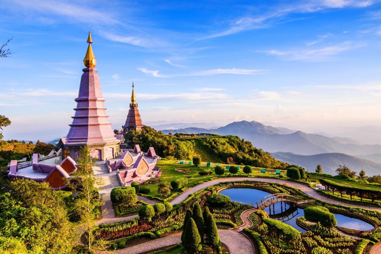 Хостел One Night Zleep At Nimman Чиангмай Экстерьер фото